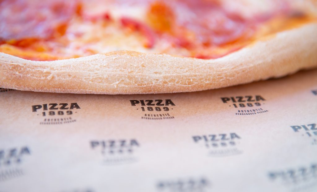 Pizza Crust on Pizza 1889 Greaseproof Paper